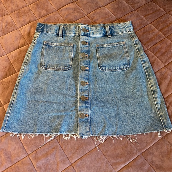 Zara Dresses & Skirts - Zara Denim Skirt